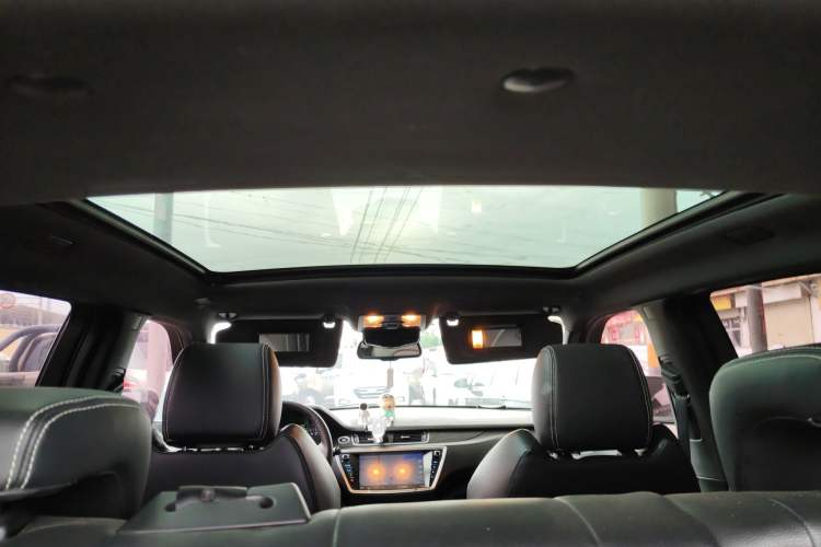 Used Land X7 2018 Geely Jingyue 1.5T Panoramic Luxury Model Headliner