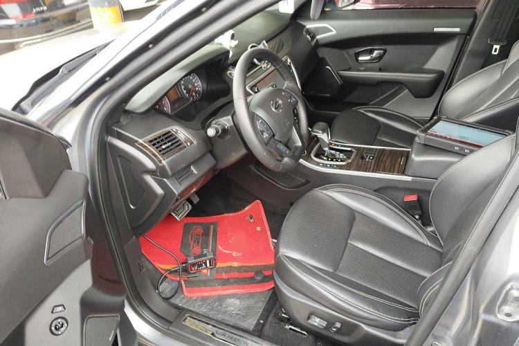 Used Land X7 2018 Geely Jingyue 1.5T Panoramic Luxury Model Interior 3