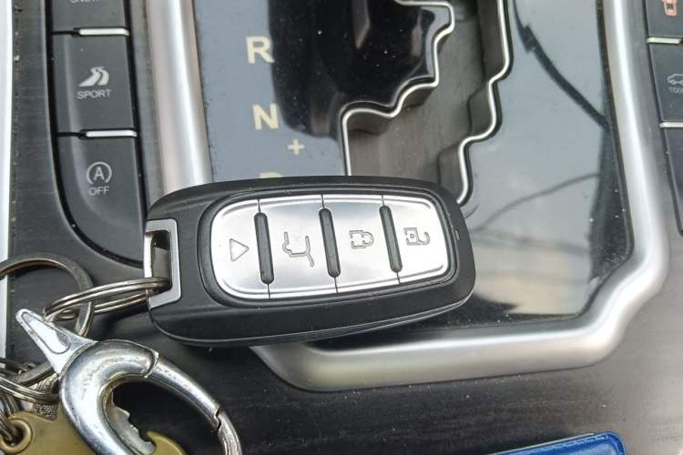 Used Land X7 2018 Geely Jingyue 1.5T Panoramic Luxury Model Vehicle Key