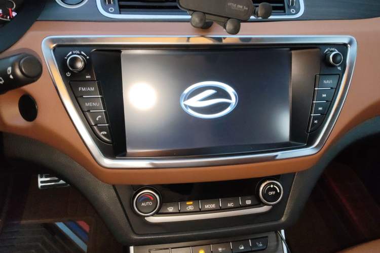 Used Land X7 2018 Geely Jingyue 1.5T Panoramic Luxury Model Audio And AC Panel