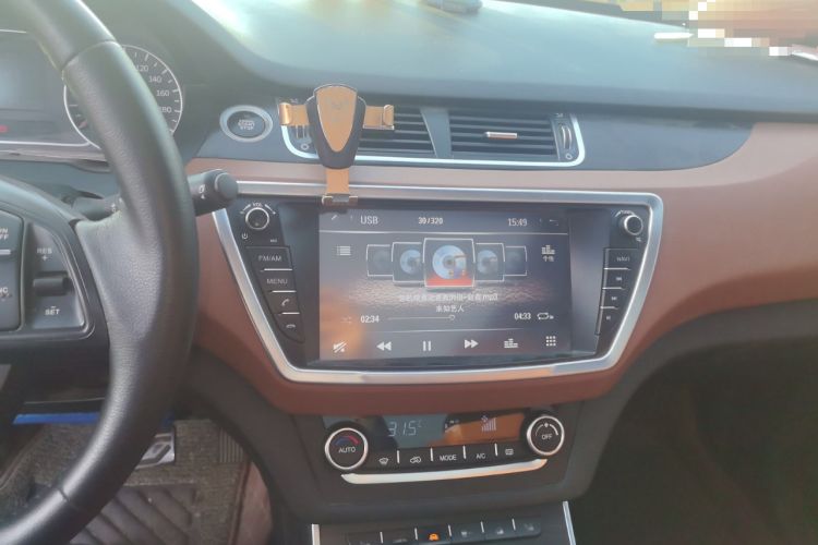 Used Land X7 2018 Jingyue 1.5T Panoramic Luxury Model Audio And AC Panel