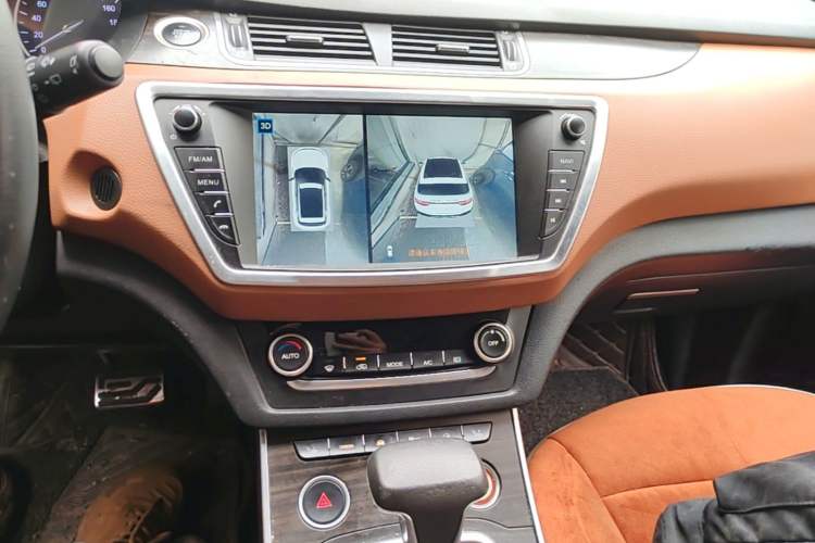 Used Land X7 2018 Geely Xingyue 1.5T Panoramic Supreme Model Audio And AC Panel