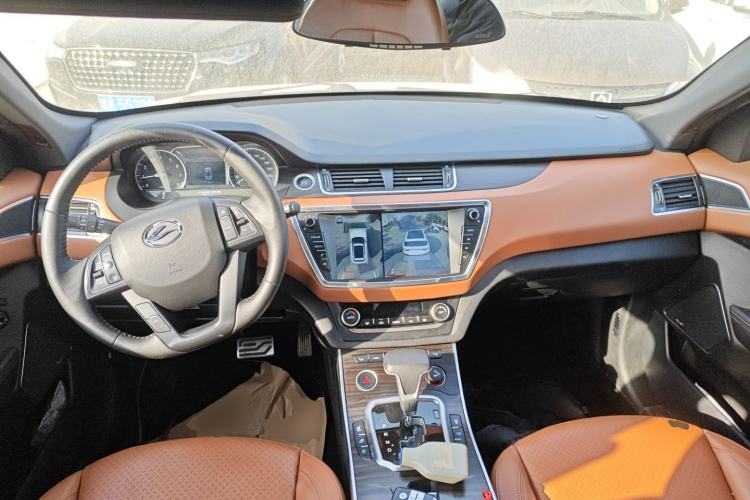 Used Land X7 2018 Geely Xingyue 1.5T Panoramic Supreme Model Center Console