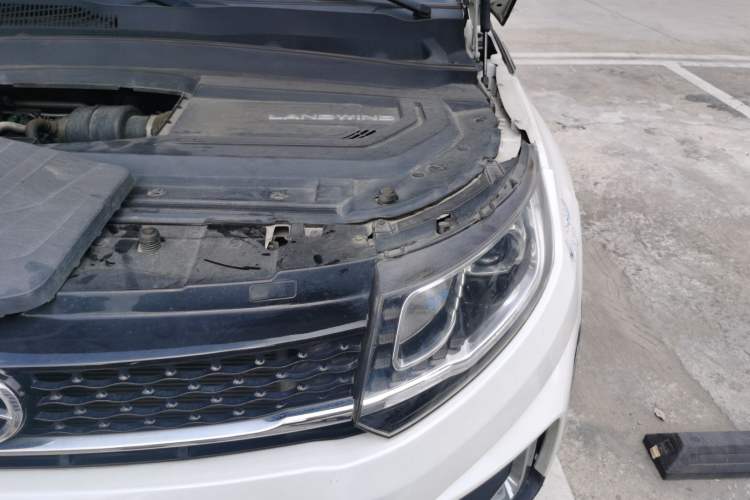 Used Land X7 2018 Jingyue 1.5T Panoramic Luxury Model Engine Bay Left