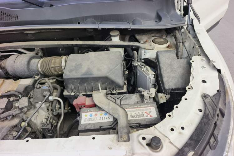 Used Land X7 2018 Geely Jingyue 1.5T Panoramic Luxury Model Engine Bay Left