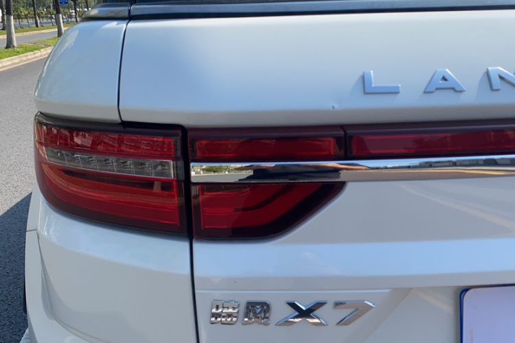 Used Land X7 2018 Geely Jingyue 1.5T Panoramic Luxury Model Exterior 8