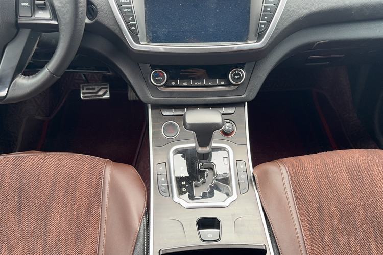 Used Land X7 2018 Geely Xingyue 1.5T Panoramic Supreme Model Gear Lever