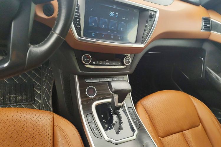 Used Land X7 2018 Geely Xingyue 1.5T Panoramic Supreme Model Gear Lever