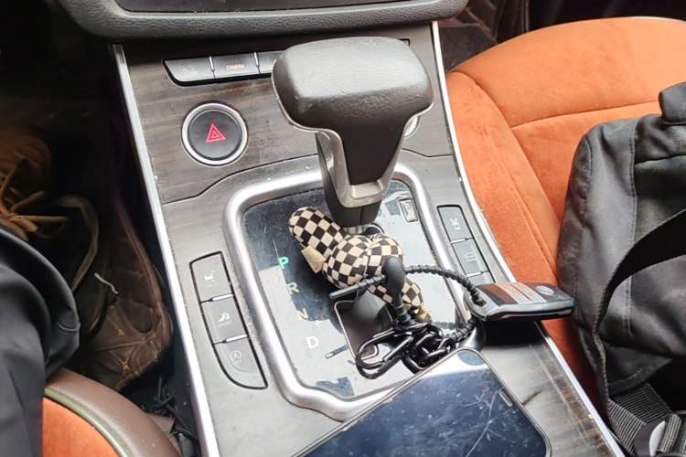 Used Land X7 2018 Geely Xingyue 1.5T Panoramic Supreme Model Gear Lever
