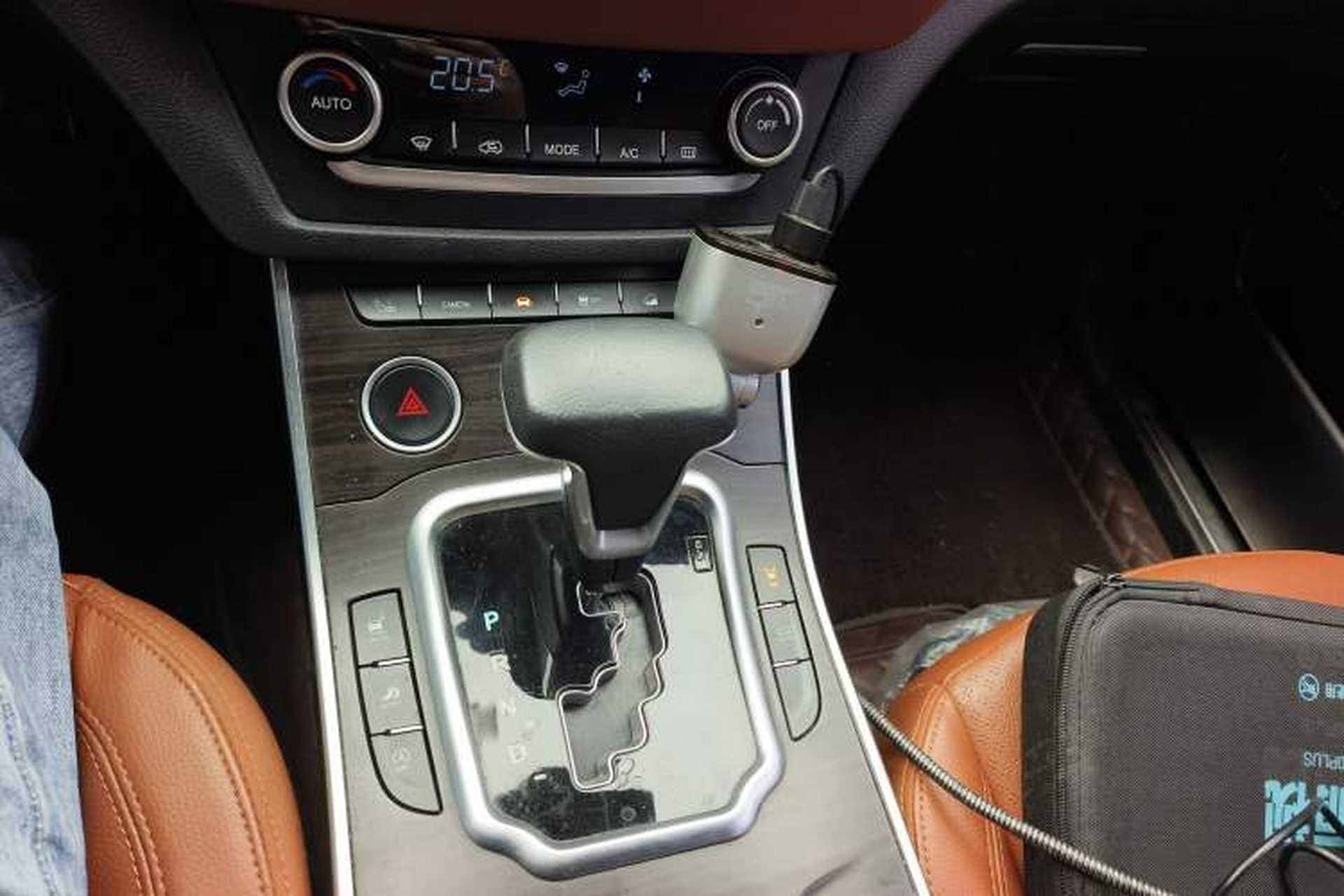 Used Land X7 2018 Geely Jingyue 1.5T Panoramic Luxury Model Gear Lever