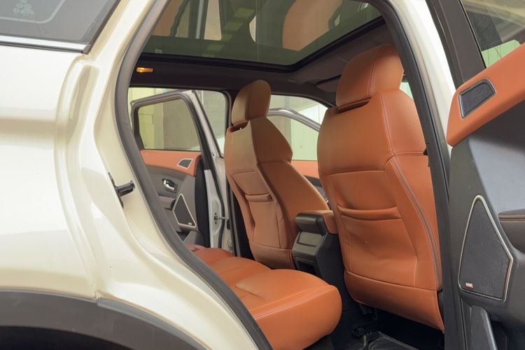 Used Land X7 2018 Geely Jingyue 1.5T Panoramic Luxury Model Interior 3