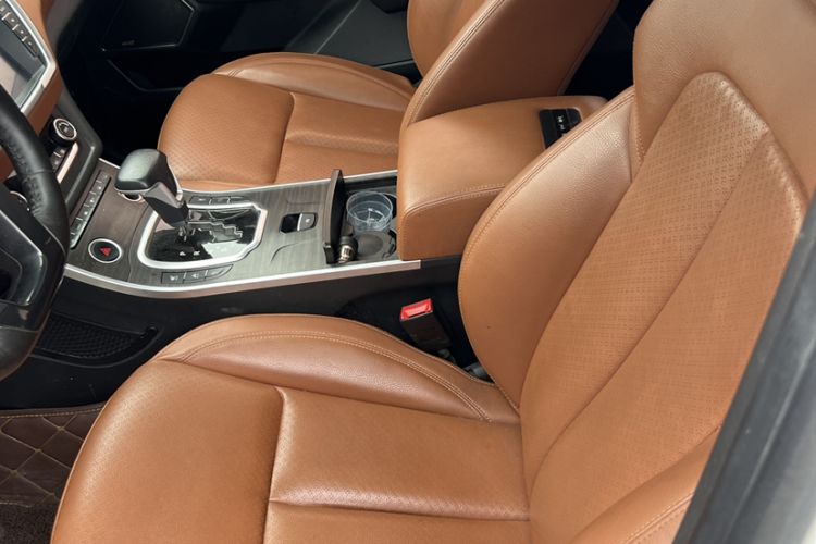 Used Land X7 2018 Geely Jingyue 1.5T Panoramic Luxury Model Interior 5