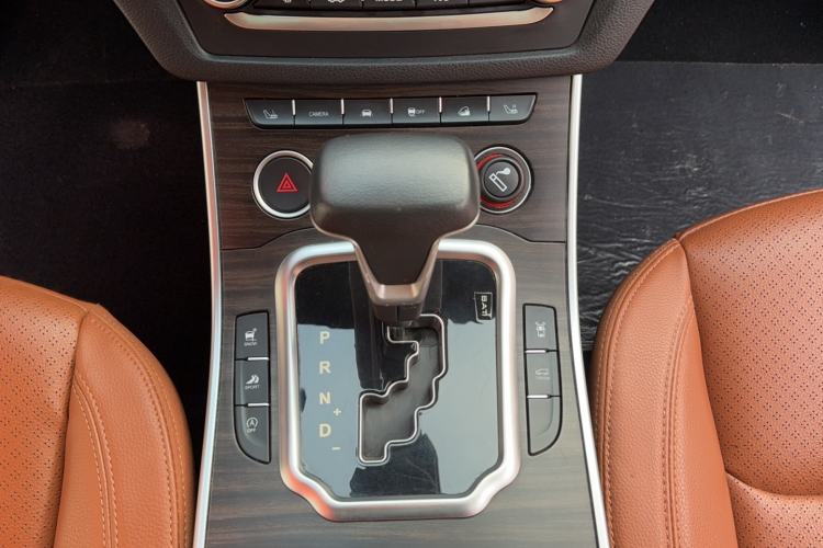 Used Land X7 2018 Geely Jingyue 1.5T Panoramic Luxury Model Interior 6