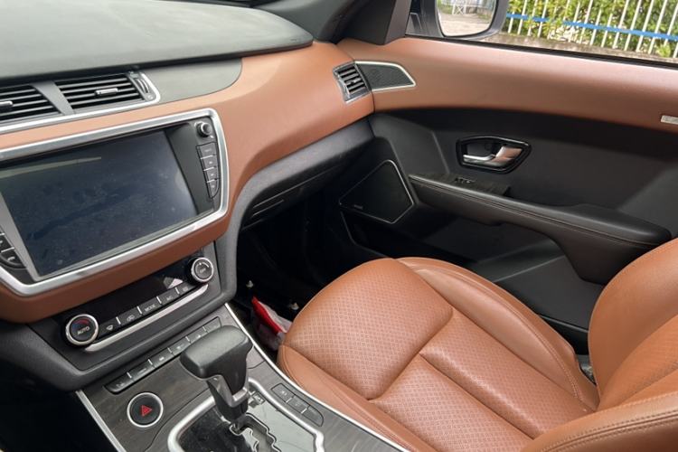 Used Land X7 2018 Geely Jingyue 1.5T Panoramic Luxury Model Interior 7