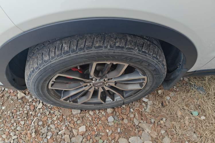 Used Land X7 2018 Geely Xingyue 1.5T Panoramic Supreme Model Left Front Wheel Hub
