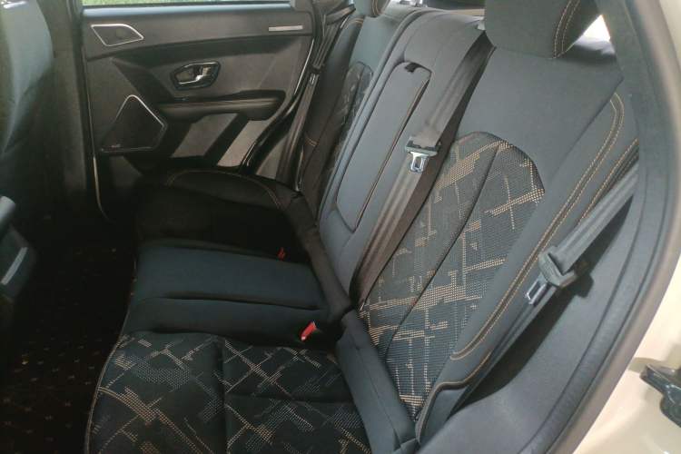Used Land X7 2018 Jingyue 1.5T Panoramic Luxury Model Left Rear Seat