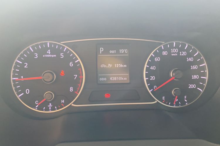 Used Land X7 2018 Geely Jingyue 1.5T Panoramic Luxury Model Odometer Close Up