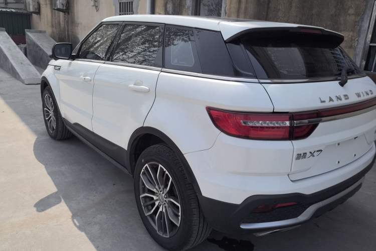 Used Land X7 2018 Geely Jingyue 1.5T Panoramic Luxury Model Rear Left 45 Deg