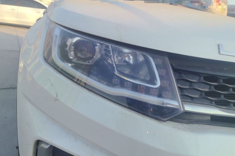 Used Land X7 2018 Jingyue 1.5T Panoramic Luxury Model Right Front Headlight
