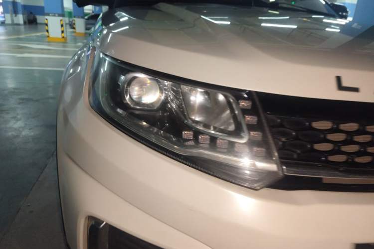 Used Land X7 2018 Geely Xingyue 1.5T Panoramic Supreme Model Right Front Headlight