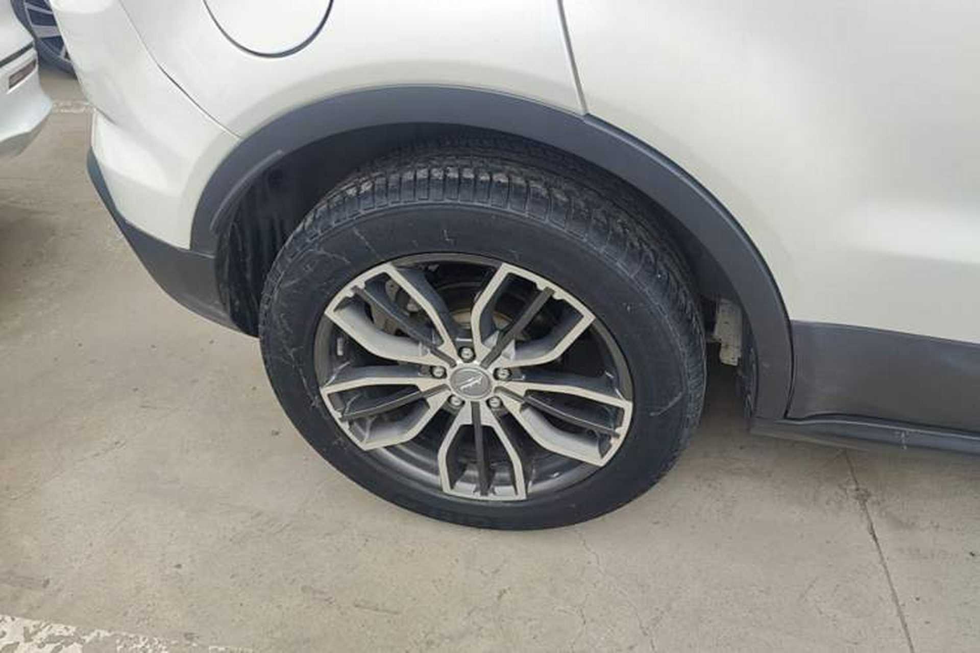Used Land X7 2018 Geely Jingyue 1.5T Panoramic Luxury Model Right Rear Wheel Hub