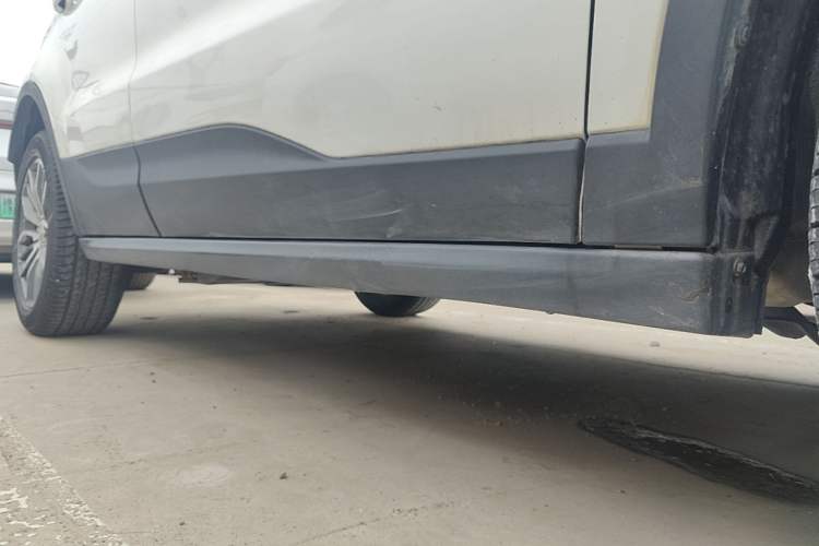Used Land X7 2018 Geely Jingyue 1.5T Panoramic Luxury Model Right Side Sill