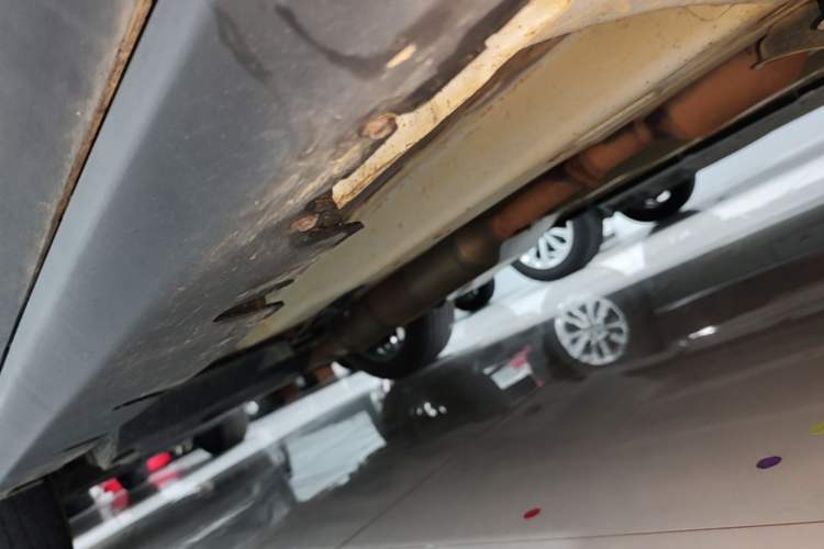 Used Land X7 2018 Geely Jingyue 1.5T Panoramic Luxury Model Right Side Sill
