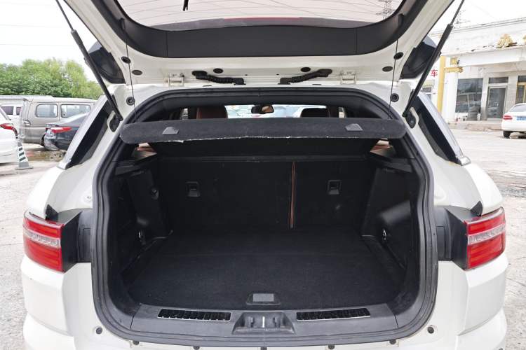 Used Land X7 2018 Geely Jingyue 1.5T Panoramic Luxury Model Trunk