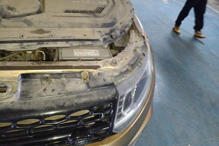 Used Land X7 2018 Geely Xingyue 1.5T Panoramic Supreme Model Engine Bay Left
