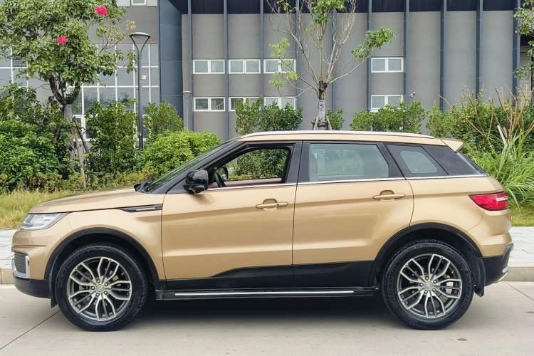 Used Land X7 2018 Geely Jingyue 1.5T Panoramic Luxury Model Exterior 11