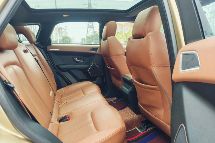 Used Land X7 2018 Geely Jingyue 1.5T Panoramic Luxury Model Interior 9
