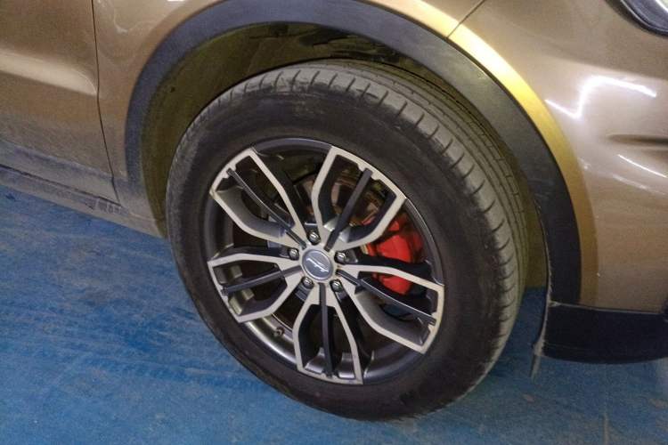 Used Land X7 2018 Geely Xingyue 1.5T Panoramic Supreme Model Right Front Wheel Hub