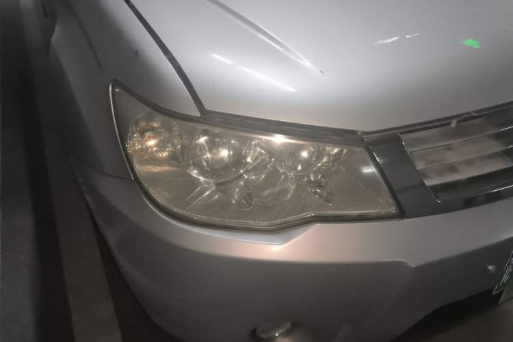 Used Land X8 2009 2.4L Gasoline 4x4 Luxury Edition Right Front Headlight
