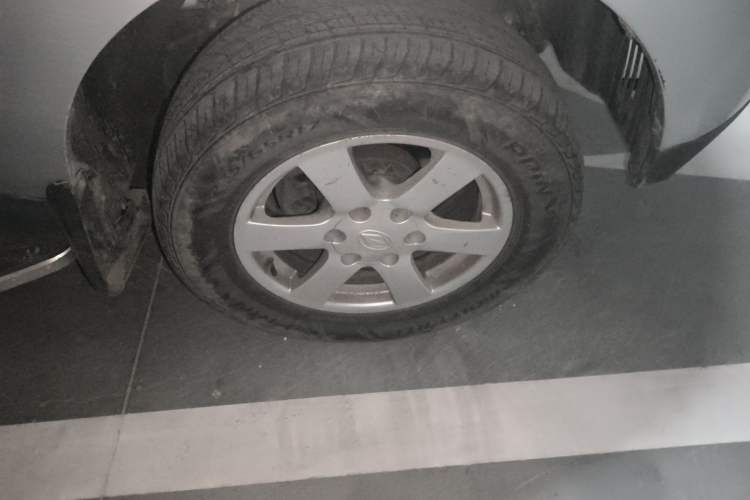 Used Land X8 2009 2.4L Gasoline 4x4 Luxury Edition Right Front Wheel Hub