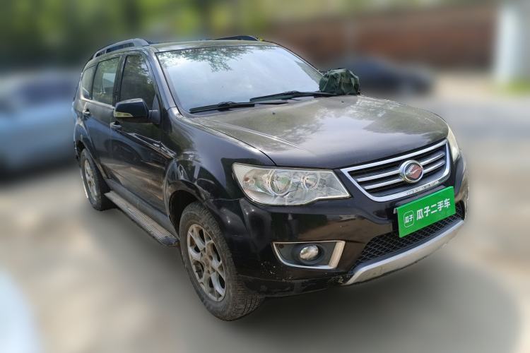 Used Land X8 2012 Explorer Edition 2.0T Diesel 4x2 Luxury Model Front Right 45 Deg