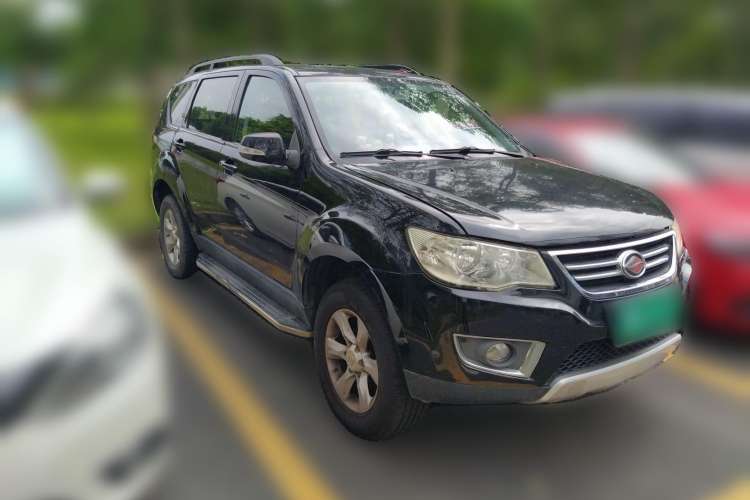 Used Land X8 2012 Explorer Edition 2.5T Diesel 4x2 Luxury Model China IV Standard Front Right 45 Deg