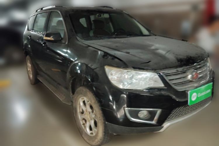 Used Land X8 2012 Explorer Edition 2.0T Diesel 4x2 Luxury Model Front Right 45 Deg