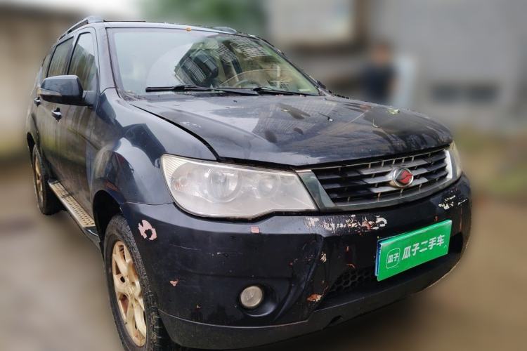 Used Land X8 2012 Explore Edition 2.0L Urban Pioneer Version Front Right 45 Deg