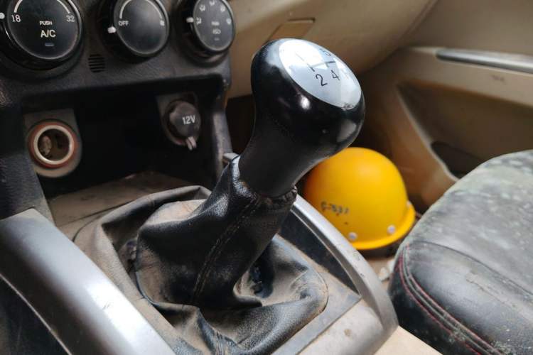 Used Land X8 2012 Explore Edition 2.0L Urban Pioneer Version Gear Lever