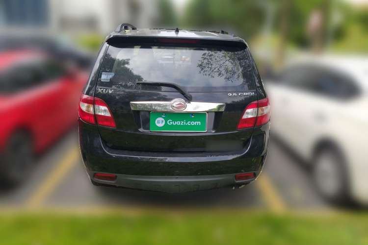 Used Land X8 2012 Explorer Edition 2.5T Diesel 4x2 Luxury Model China IV Standard Rear