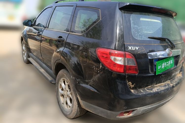 Used Land X8 2012 Explorer Edition 2.0T Diesel 4x2 Luxury Model Rear Left 45 Deg