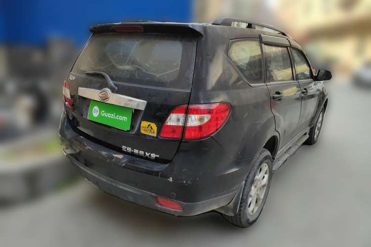 Used Land X8 2012 Explorer Edition 2.0T Diesel 4x2 Luxury Model Rear Right 45 Deg