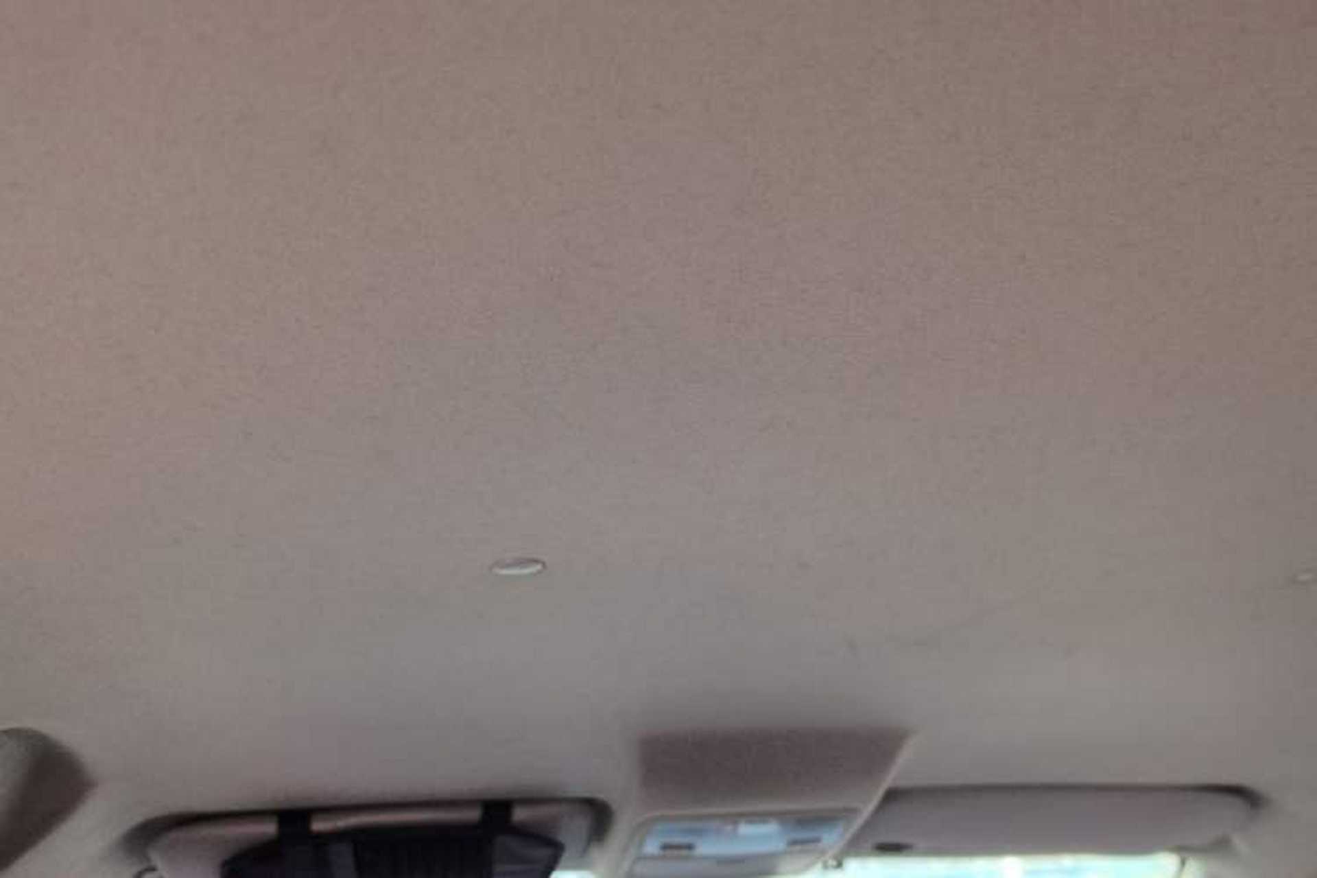 Used Land X8 2012 Explorer Edition 2.0T Diesel 4x2 Luxury Model Headliner