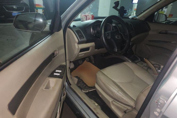 Used Land X8 2012 Explorer Edition 2.0T Diesel 4x2 Luxury Model Driver Seat