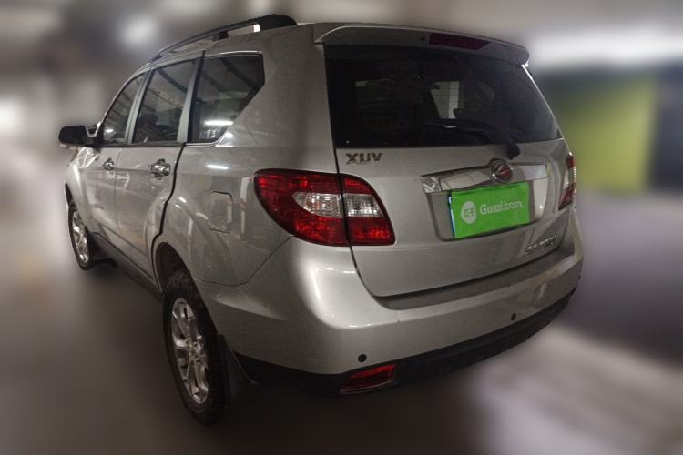 Used Land X8 2012 Explorer Edition 2.0T Diesel 4x2 Luxury Model Rear Left 45 Deg