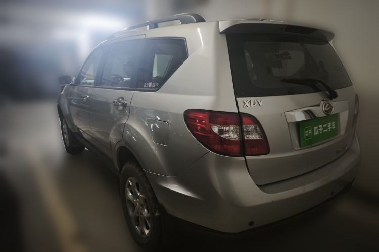 Used Land X8 2012 Explorer Edition 2.0T Diesel 4x2 Luxury Model Rear Left 45 Deg