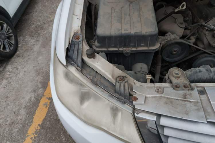 Used Land X8 2012 Explore Edition 2.0L Urban Pioneer Version Engine Bay Right