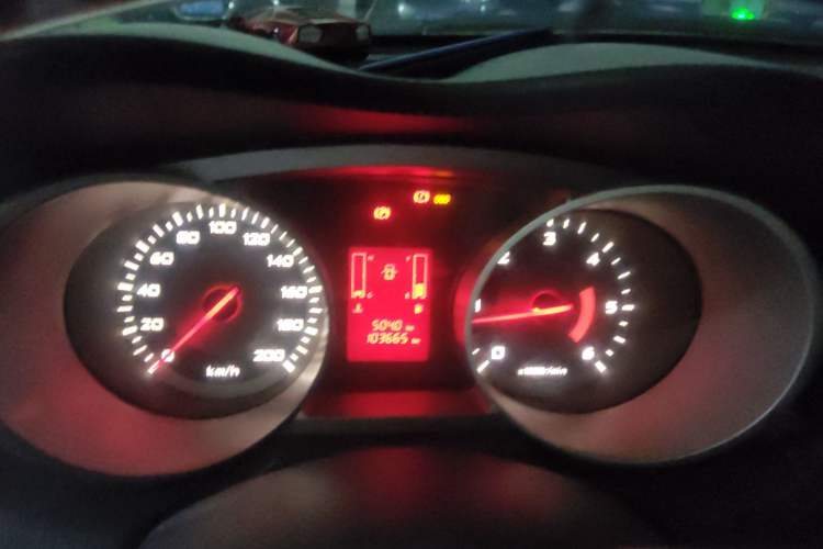 Used Land X8 2012 Explorer Edition 2.0T Diesel 4x4 Luxury Model Instrument Cluster