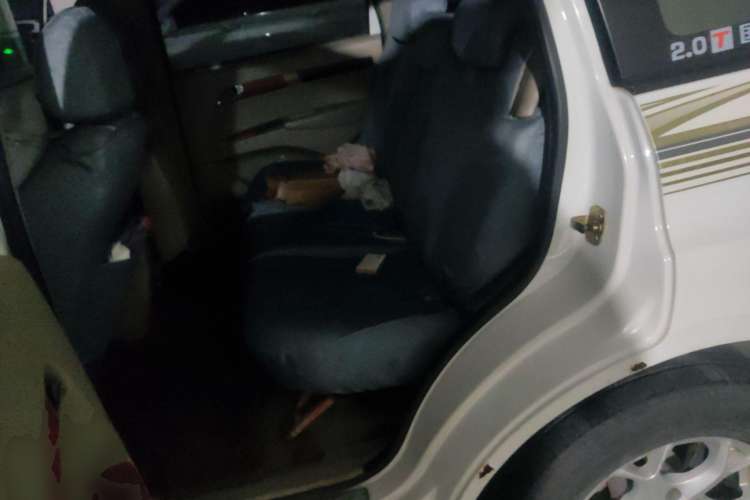 Used Land X8 2012 Explorer Edition 2.0T Diesel 4x4 Luxury Model Left Rear Seat
