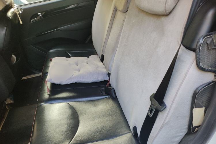 Used Land X8 2012 Explorer Edition 2.0T Diesel 4x4 Luxury Model Left Rear Seat